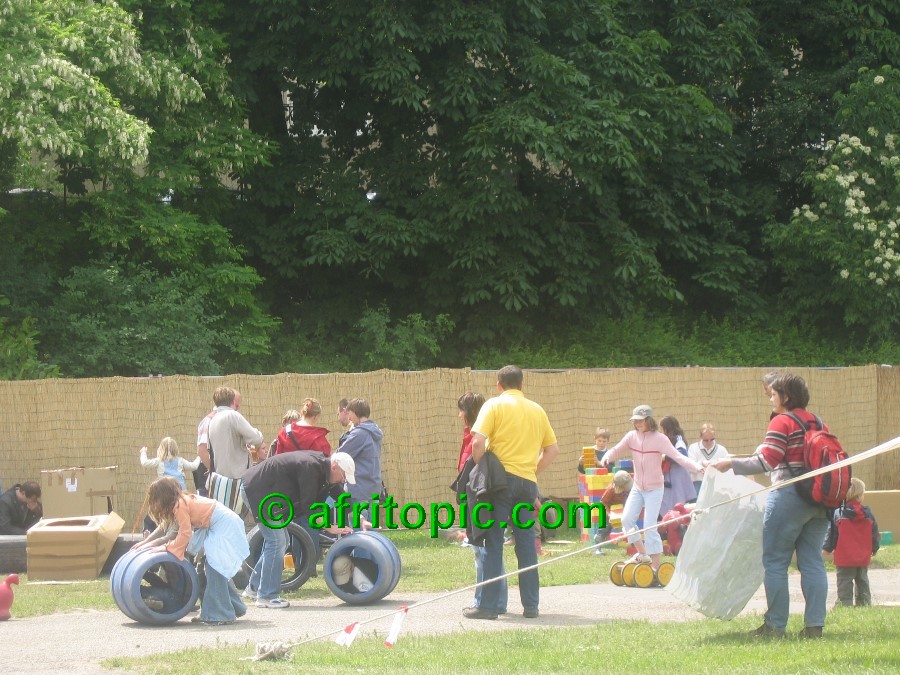 ../Images/afw2006b 305.jpg